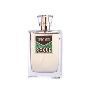 Perfume Rectangular, líquido claro, tapa transparente. Etiqueta marrón y verde, Tabac Vert y Rogue en letras blancas.