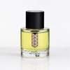 Frasco de Les Indémodables Cuir de Chine Eau de Parfum, perfume nicho de cuero elegante para El Salvador y Centroamérica, envío internacional.